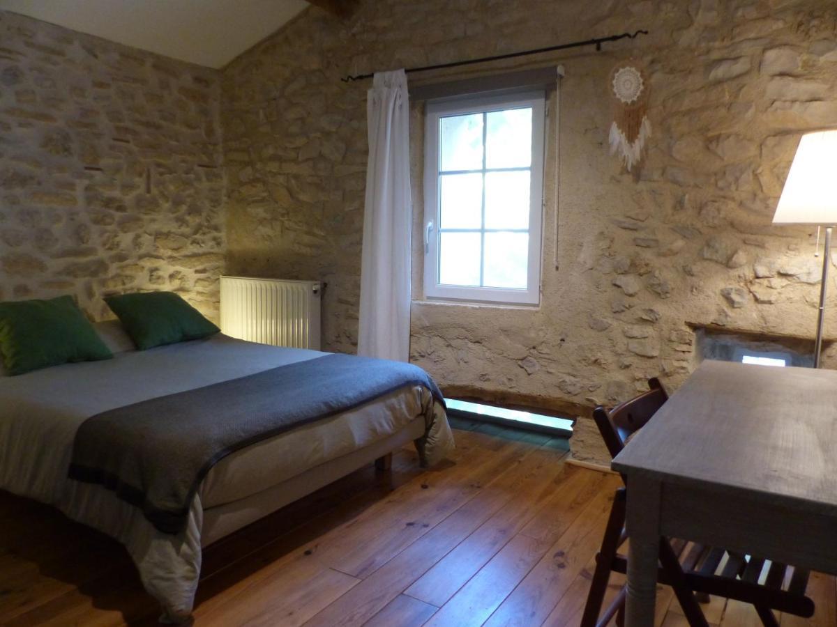 Malia - Chambres D'Hotes & Gite Barret-de-Lioure Exterior foto