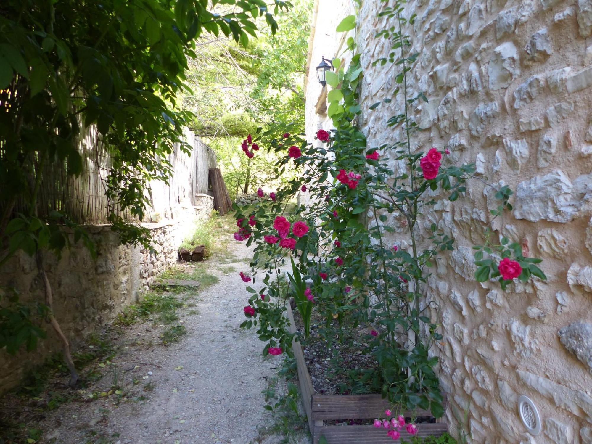 Malia - Chambres D'Hotes & Gite Barret-de-Lioure Exterior foto